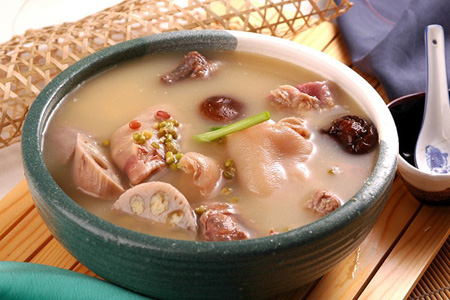 冬季喝什么湯最有營(yíng)養(yǎng)價(jià)值 這些都不錯(cuò) 冬季喝什么湯最有營(yíng)養(yǎng)價(jià)值 這些都不錯(cuò)