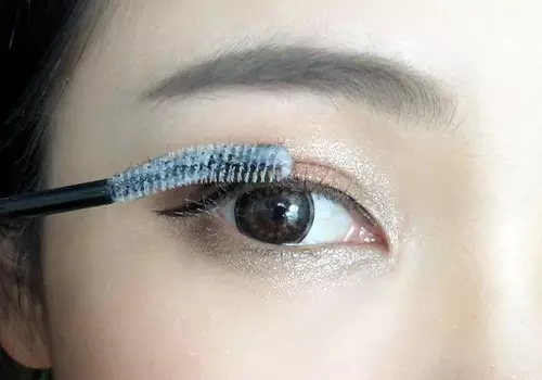 刷睫毛膏的正確方法 刷睫毛膏的正確方法