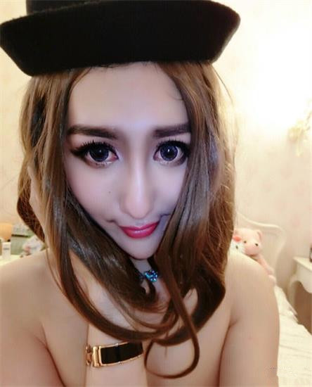 又見整容奇葩 蛇精男成蛇精女 又見整容奇葩 蛇精男成蛇精女