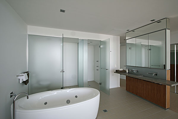 冰箱、衣柜里長(zhǎng)霉怎么辦