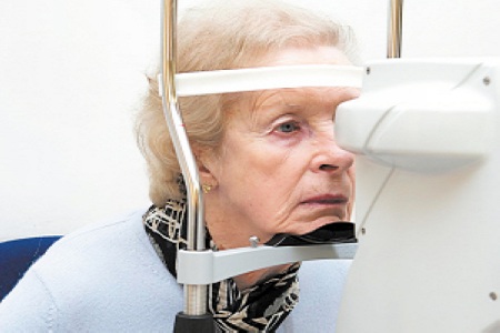 白內(nèi)障的早期癥狀 年紀大近視也會加深