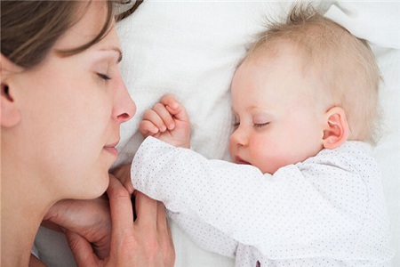 孕婦產(chǎn)后盜汗怎么辦?喝止汗飲助改善 孕婦產(chǎn)后盜汗怎么辦?喝止汗飲助改善