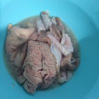 墨魚豬肚湯的功效作用?怎么制作? 墨魚豬肚湯的功效作用?怎么制作?