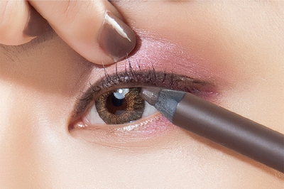 輕度煙燻 蜜桃唇派對彩妝 輕度煙燻 蜜桃唇派對彩妝