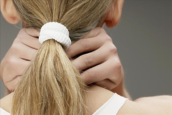 緩解頸椎僵直酸痛 維持肌肉彈性伸展操 緩解頸椎僵直酸痛 維持肌肉彈性伸展操