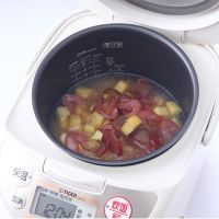 臘肉土豆?fàn)F飯?jiān)趺醋?健康午餐制作方法 臘肉土豆?fàn)F飯?jiān)趺醋?健康午餐制作方法