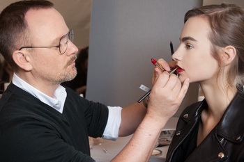 DIOR打造搶眼精靈系透明妝感 DIOR打造搶眼精靈系透明妝感