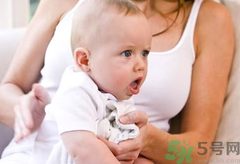 寶寶喝配方奶打嗝是怎么回事怎么辦.png 寶寶喝配方奶打嗝是怎么回事怎么辦.png