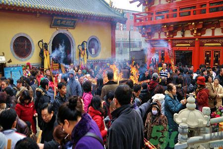 春節(jié)寺廟燒香腿拉傷怎么辦?健康治療方法 春節(jié)寺廟燒香腿拉傷怎么辦?健康治療方法