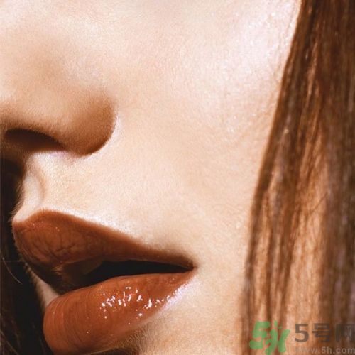 情人節(jié)約會(huì)妝容 情人節(jié)約會(huì)妝容