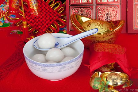 鬧元宵吃湯圓必發(fā)胖?這樣吃湯圓不胖反瘦 鬧元宵吃湯圓必發(fā)胖?這樣吃湯圓不胖反瘦