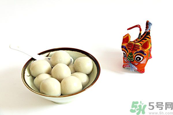 吃了頭孢還能吃米酒湯圓嗎 吃了頭孢還能吃米酒湯圓嗎