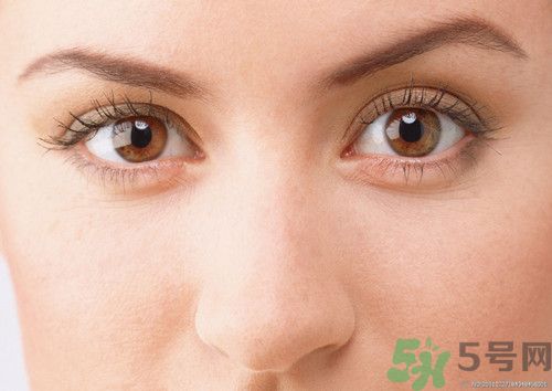 改善眼睛腫脹 對(duì)熊貓眼說拜