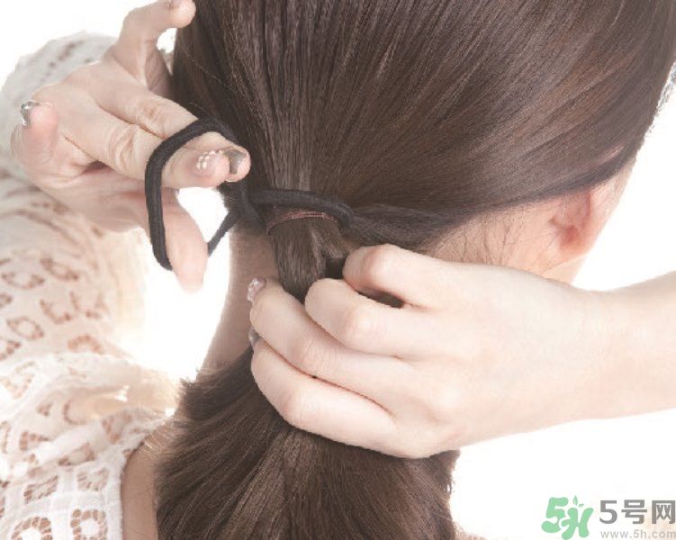 優(yōu)雅女星劉海 時尚更有魅力 優(yōu)雅女星劉海 時尚更有魅力