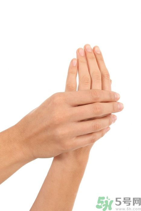 輕松學(xué) 5個(gè)簡(jiǎn)易美妝小秘訣 輕松學(xué) 5個(gè)簡(jiǎn)易美妝小秘訣