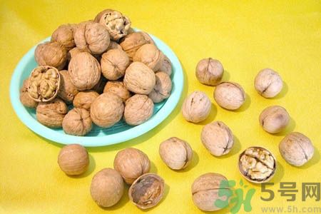 吃核桃對人體有哪些好處?核桃的營養(yǎng)價(jià)值
