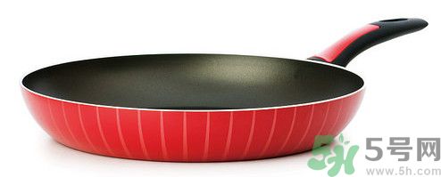 雞精比味精好嗎 只喝湯不吃肉有營(yíng)養(yǎng)嗎 雞精比味精好嗎 只喝湯不吃肉有營(yíng)養(yǎng)嗎