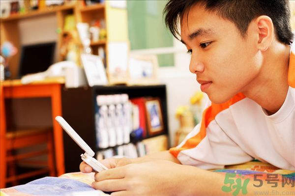 15歲男孩渾身沒(méi)勁是怎么回事 15歲男孩渾身沒(méi)勁是怎么回事