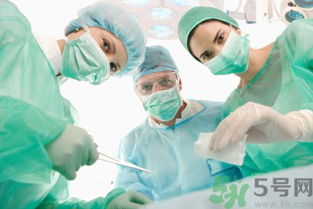 男性為什么會(huì)出現(xiàn)包莖?包莖過長要做手術(shù)嗎?