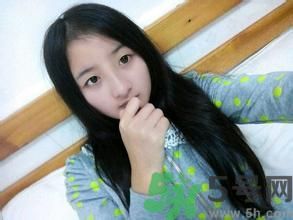 14歲月經(jīng)量多怎么辦？我14歲月經(jīng)量很多怎么回事？