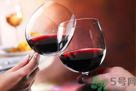 腸胃不好喝紅酒可以嗎?腸胃不好喝紅酒有什么問題 腸胃不好喝紅酒可以嗎?腸胃不好喝紅酒有什么問題