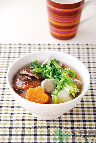 簡單蔬菜湯的做法有哪此些？蔬菜湯有美容的功效嗎