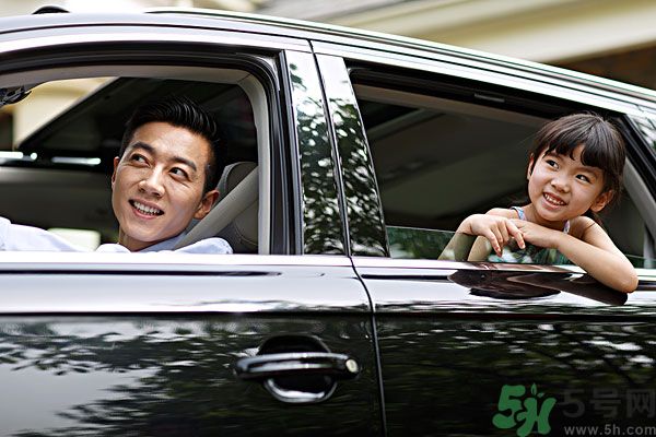 中午喝啤酒晚上能開(kāi)車(chē)嗎？喝酒多久后才能開(kāi)車(chē)？