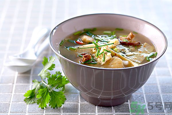 春天吃什么食物排肝毒？排肝毒吃什么最好？