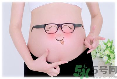 懷孕初期有些出血 懷孕10月注意事項有哪些？