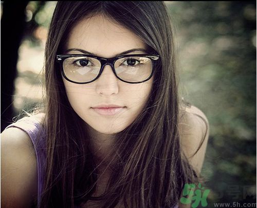 眼睛近視越來越嚴(yán)重 怎么樣才能恢復(fù)視力呢？