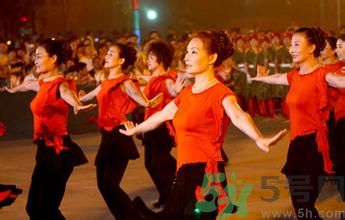 晚飯后跳廣場舞好嗎？晚飯后跳廣場舞有什么好處？