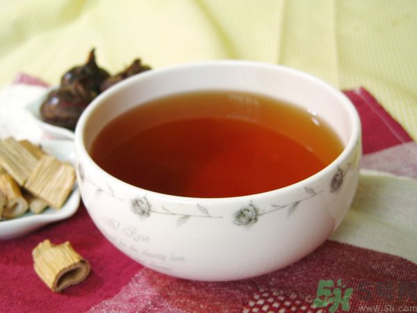 早上起床惡心想吐是怎么回事？起床惡心怎么辦？