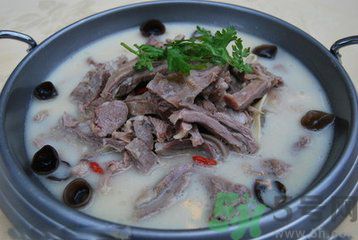 春天可以吃羊肉嗎？吃羊肉有哪些禁忌？