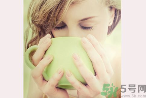 手腳冰涼是怎么回事？手腳冰涼怎么調(diào)理？