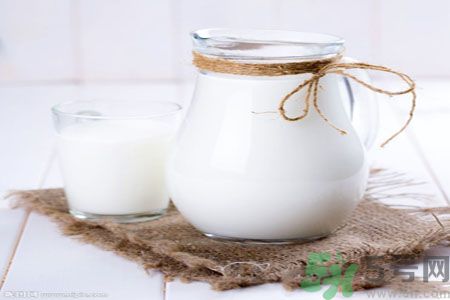 牛奶那個(gè)牌子好？牛奶可以加熱嗎？