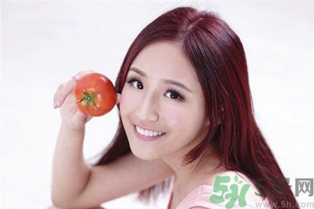 長(zhǎng)痘痘肌膚干燥怎么辦？肌膚干燥吃什么食物好？