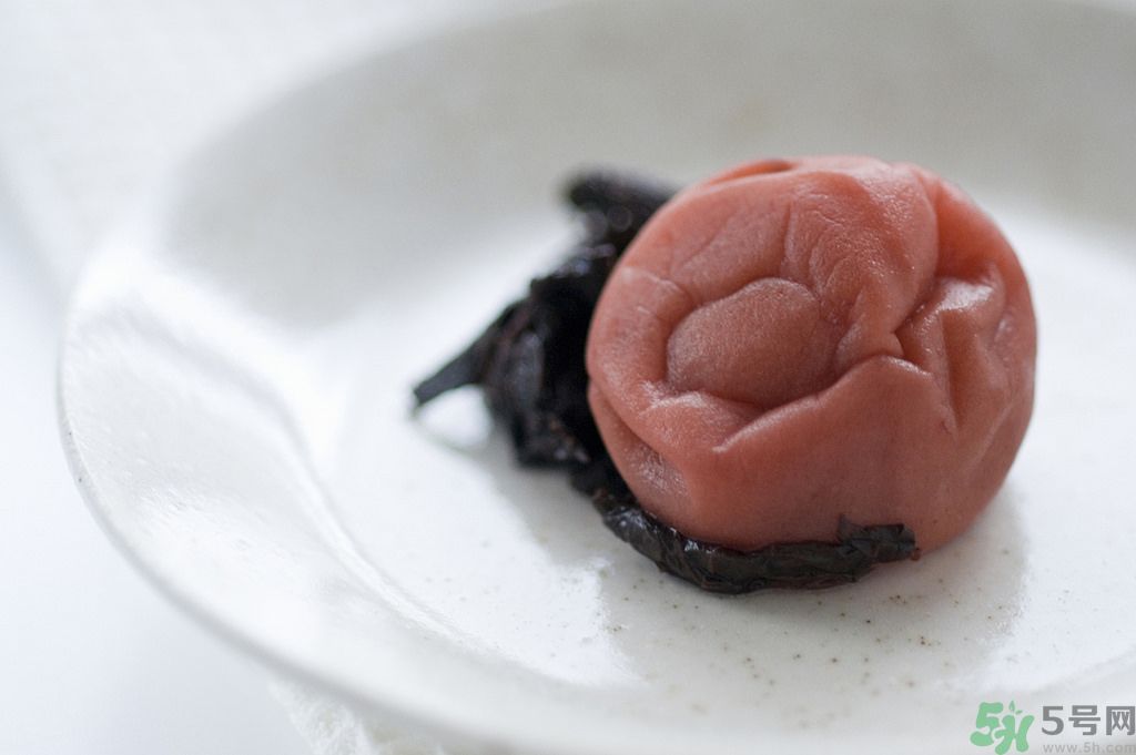 梅子減肥有效果嗎？腌梅子可以減肥嗎？