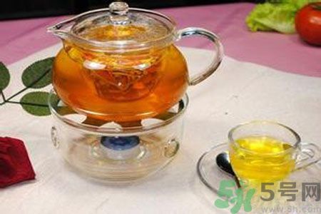 枸杞泡水有什么害處？枸杞泡水喝有什么好處？