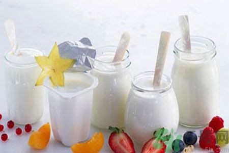 寶寶可以喝酸奶嗎？寶寶什么時(shí)候可以喝酸奶?