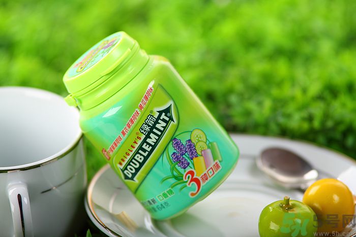 口香糖咽下去怎么辦？口香糖粘在衣服上怎么辦？