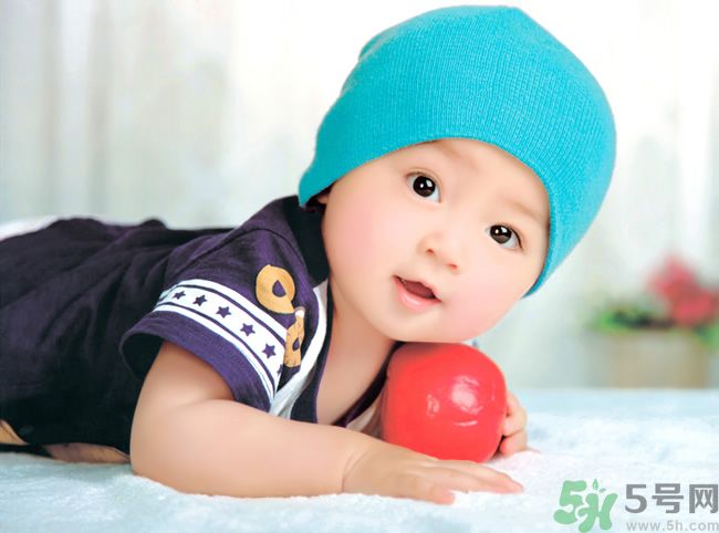 爸爸能單獨(dú)照顧寶寶嗎？爸爸怎樣照顧寶寶？