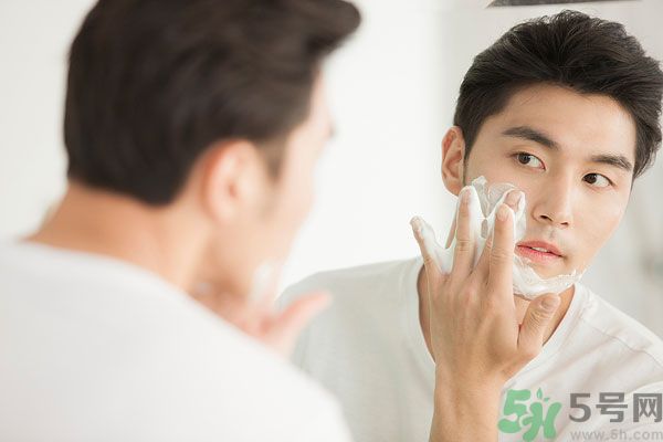 我16歲刮胡子還長(zhǎng)個(gè)嗎？16歲刮胡子影不影響長(zhǎng)高？