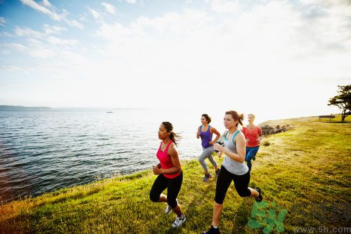 在飯后做運(yùn)動(dòng)什么對(duì)身體好？飯后有什么不能做？