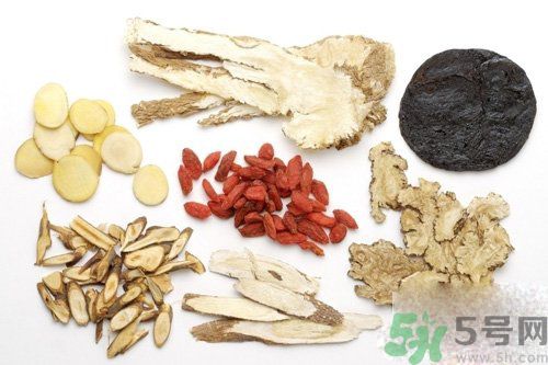 月經(jīng)量少怎么調(diào)理？月經(jīng)量少是什么原因？