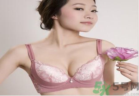 什么內(nèi)衣聚攏效果好？什么內(nèi)衣穿著舒服？