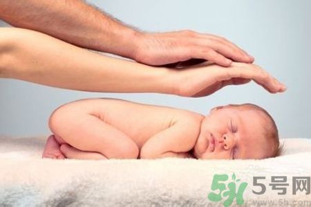 寶寶不睡覺怎么辦？寶寶不睡覺怎么回事？