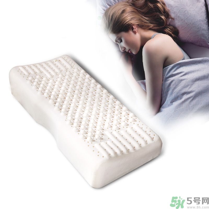 枕頭高好還是低好？睡覺不枕枕頭好不好？