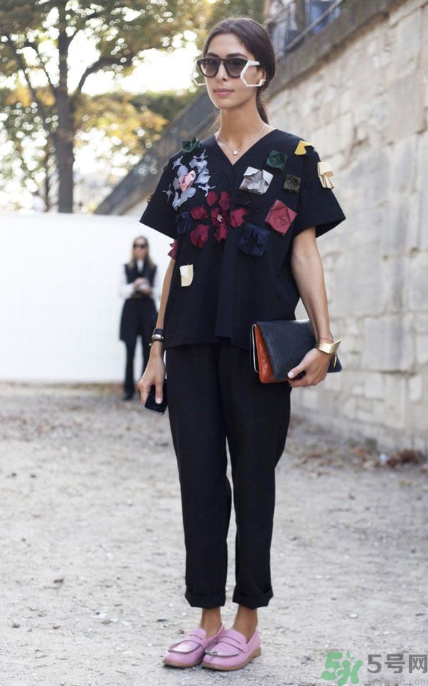 腿不夠長要穿什么？腿不夠長要穿它成就長腿！