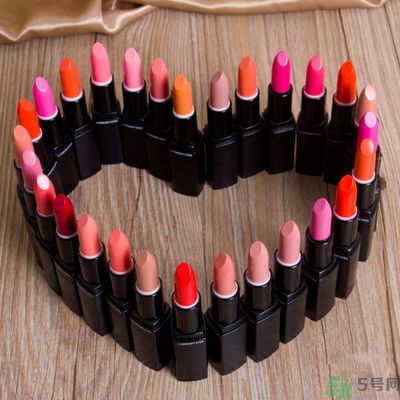 嘴唇怎樣呵護(hù)才飽滿？明星教你櫻桃唇這樣養(yǎng)出來？