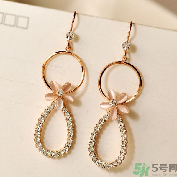 耳環(huán)適合臉型氣質(zhì)最重要？不同臉型適合什么耳環(huán)？